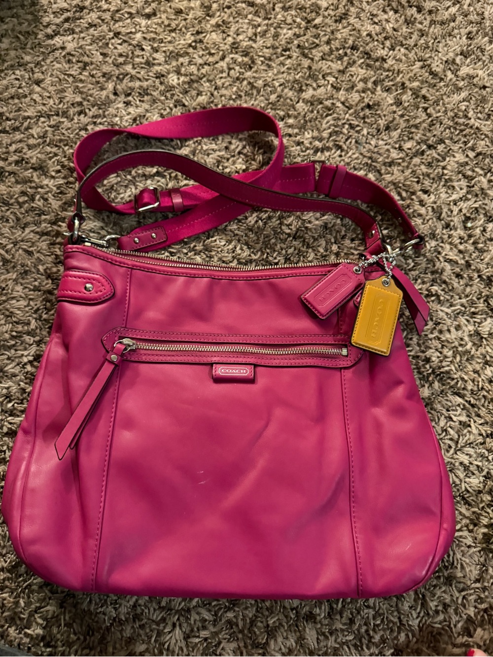 Vintage Coach Fuchsia Pink Leather Crossbody Bag Double Hangtag